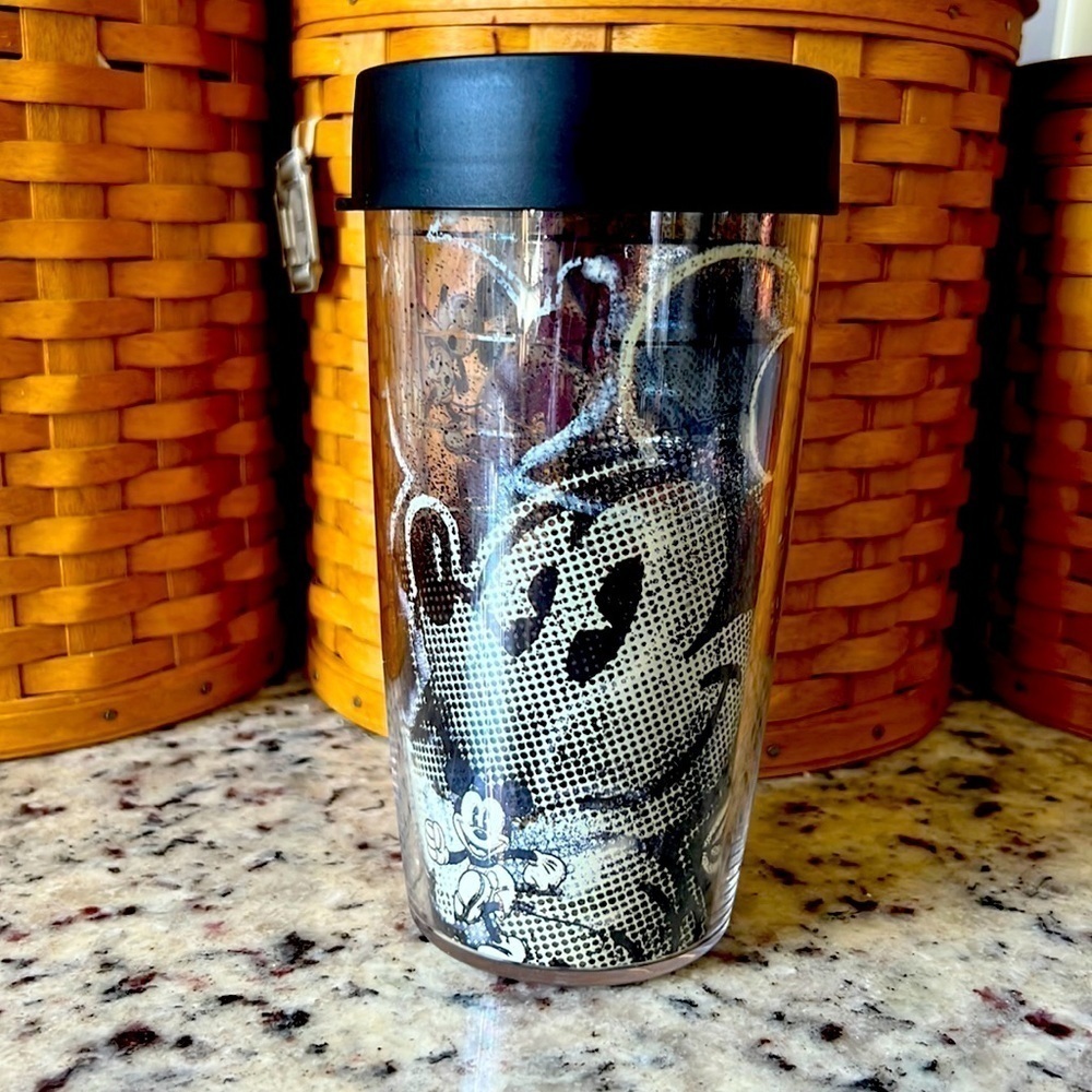 Tervis 16 oz  double walled Mickey Mouse cup/tumbler Plastic
